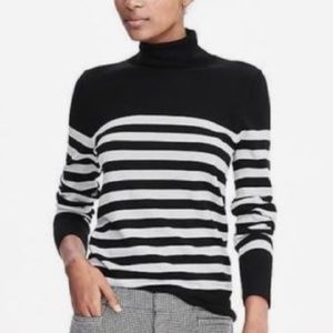 Banana Republic Black White Stripe Turtleneck NWT